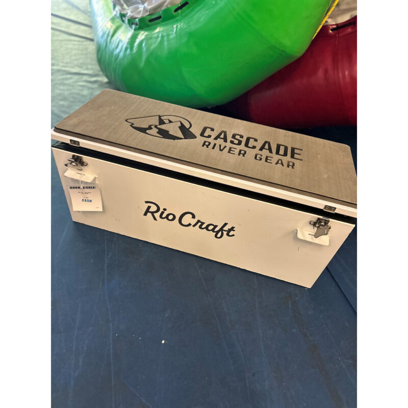 Used Rio Craft 16x16x40 Dry Box w/Pad